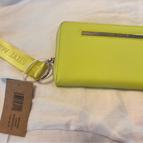 Steve Madden Lime Green Women's Wallet - Picture 1 of 9